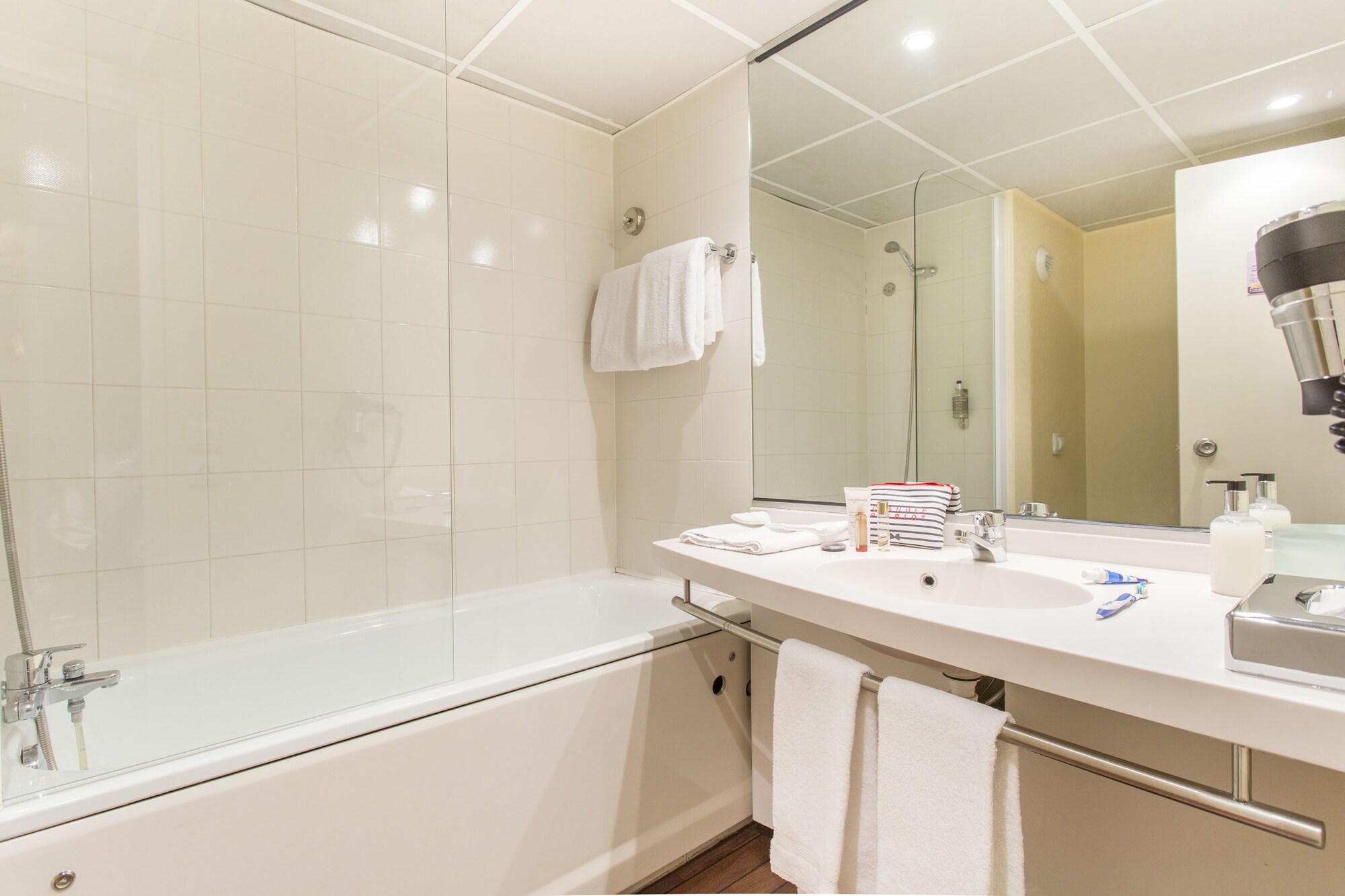 Canal Suites Pantin Esterno foto