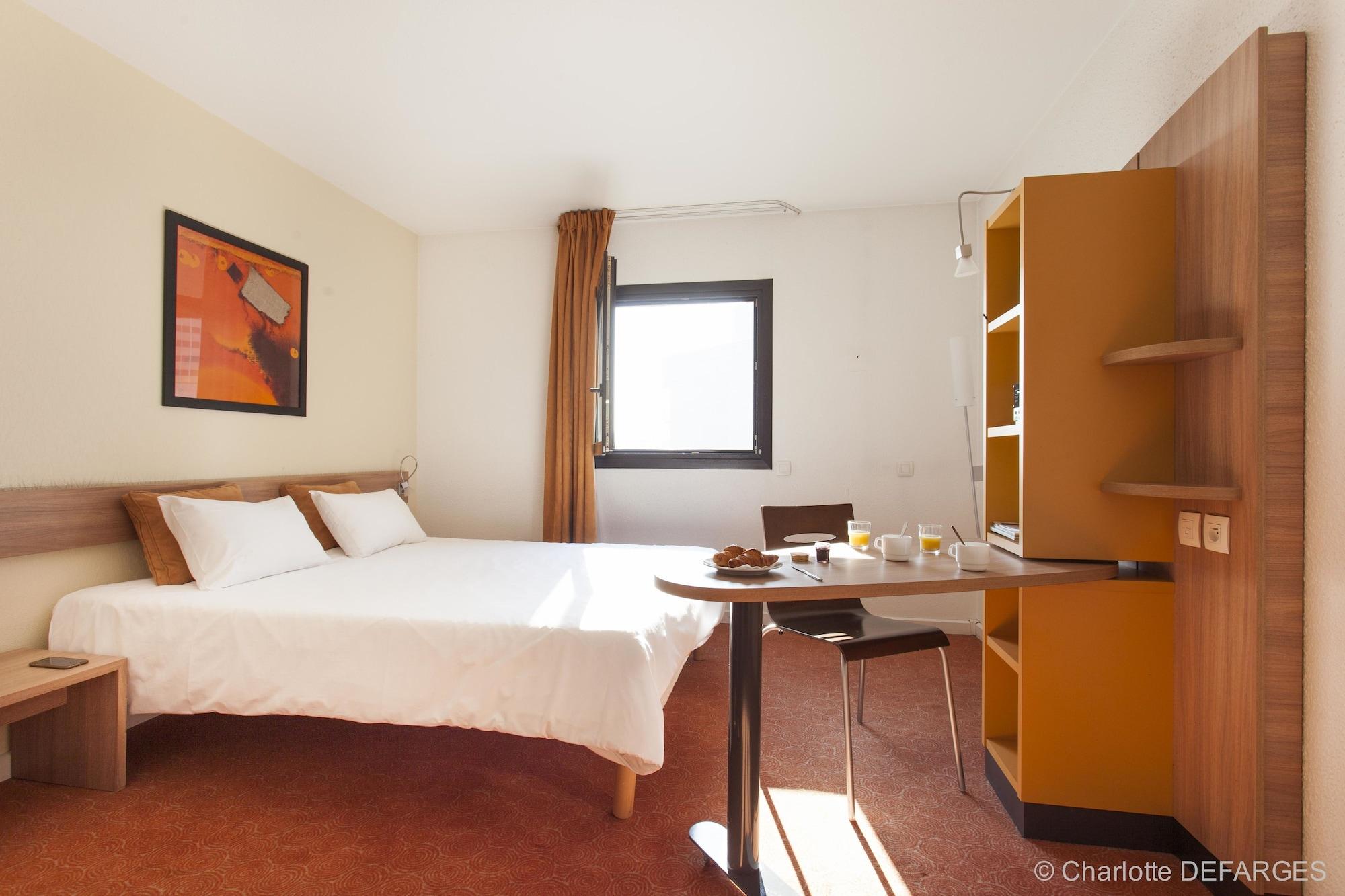 Canal Suites Pantin Esterno foto