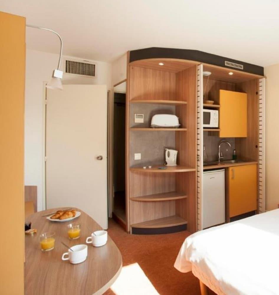 Canal Suites Pantin Esterno foto