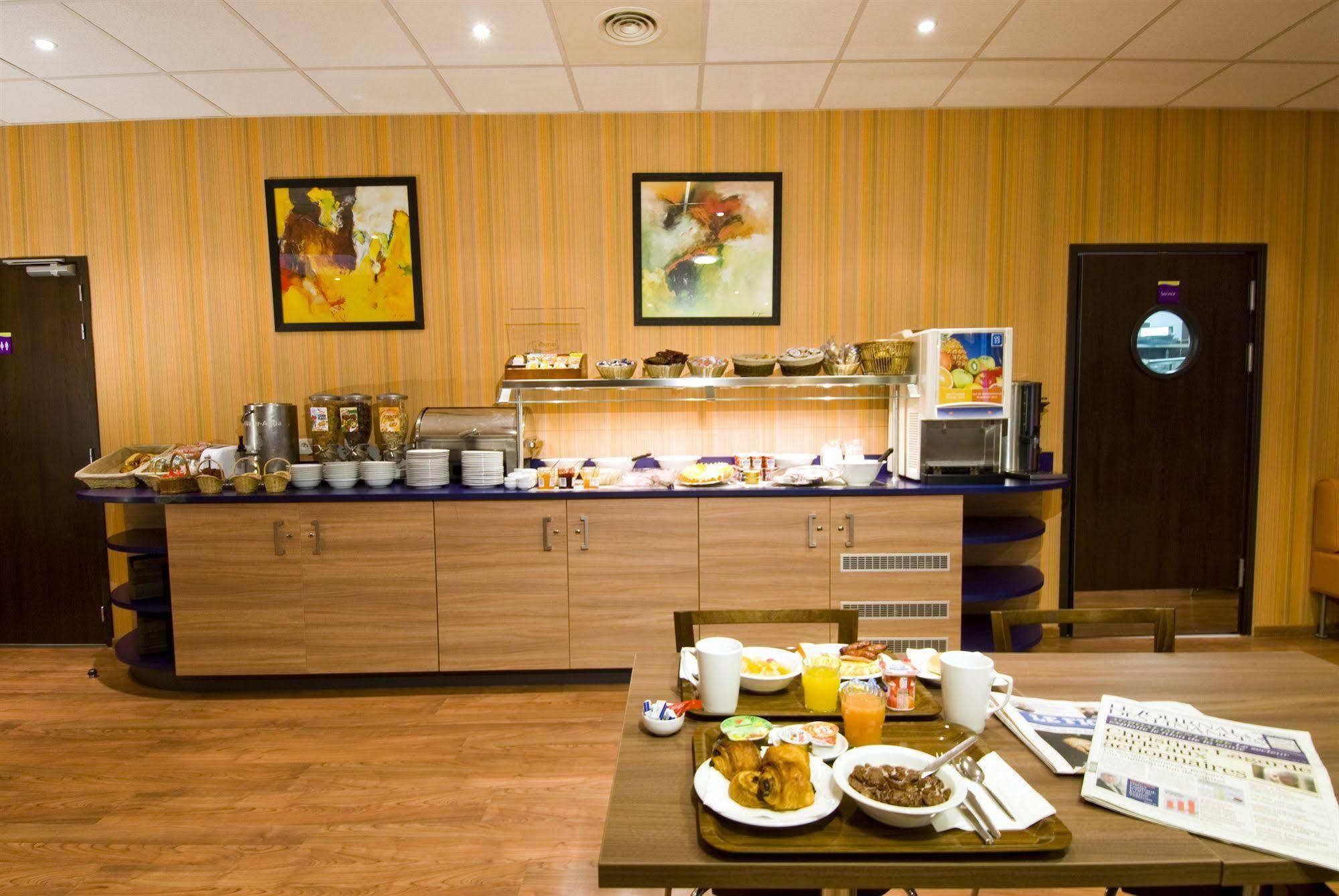 Canal Suites Pantin Esterno foto